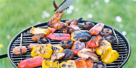 How to Use a Charcoal Grill: When to Open Vents, Let Coals Burn