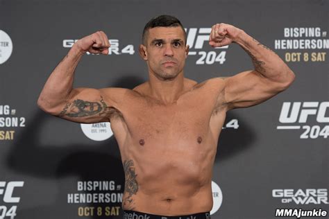 vitor-belfort-ufc-204-official-weigh-ins | MMA Junkie