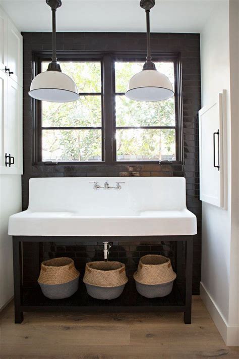 These Farmhouse Bathroom Sink Ideas Will Make You Long for a Country Estate | Hunker ...