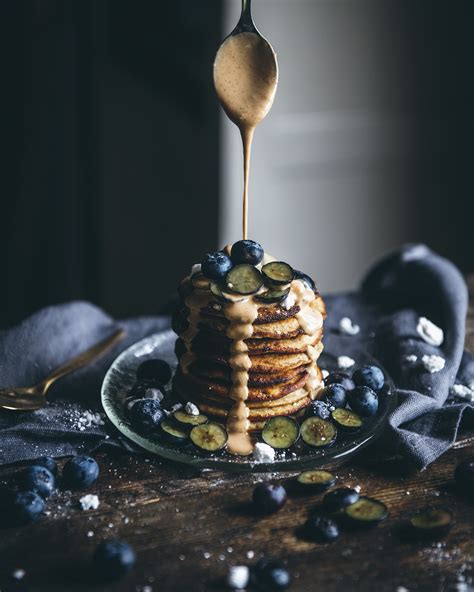 Healthy and Quick Breakfast Pancakes! - Nordic Violet