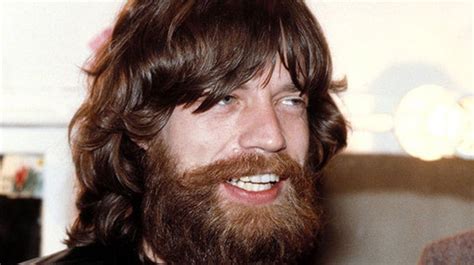 Mick Jagger with a giant beard, late 1970's. : r/OldSchoolCool