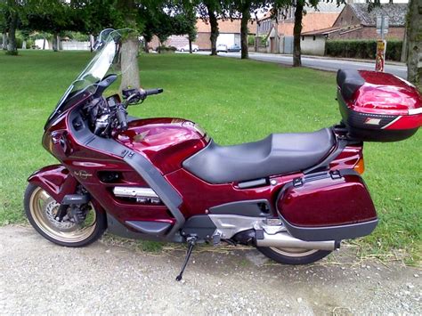 Review of Honda ST 1100 Pan European 1993: pictures, live photos ...