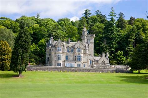 Kinnettles Castle - save on wedding venue in Scotland - CanceledWeddings.com