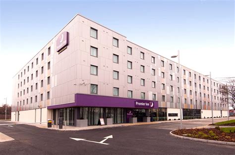 PREMIER INN HEATHROW AIRPORT TERMINAL 5 HOTEL (AU$92): 2022 Prices ...