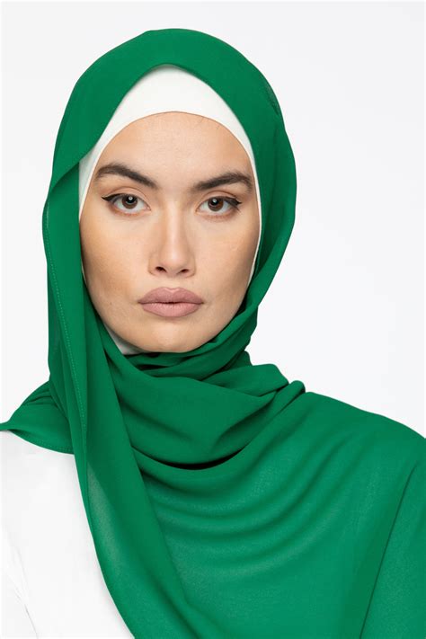 Basic Essential Chiffon Hijab - Jade | Modern Hijabi