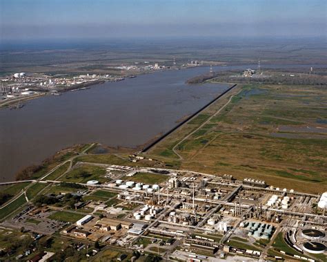 Bonnet Carre Spillway | Mississippi River, Flood Control, Levees | Britannica