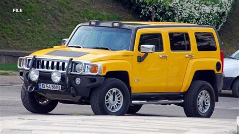 GM teases new all-electric Hummer Video - ABC News