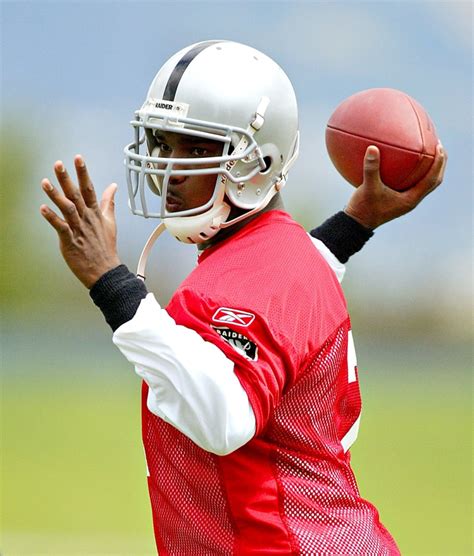 Raiders QB JaMarcus said to have 'studied' blank game tapes