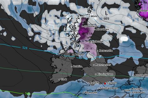 UK snow forecast: New weather maps show huge snow mass surging to ...