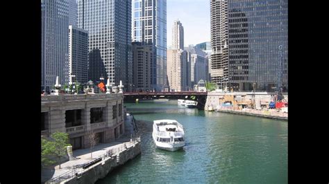 Chicago River Cruise - YouTube