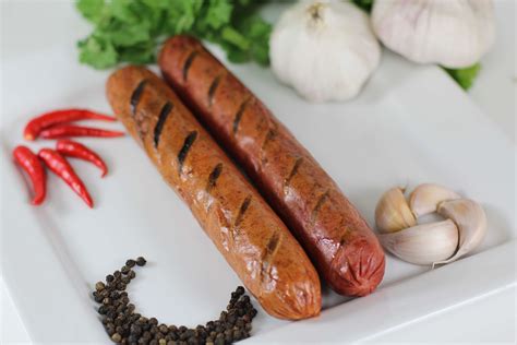 HALAL BEEF SPICY SAUSAGE 8” – Soloways Outlet