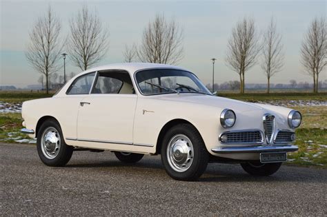 Alfa Romeo Giulietta Sprint Veloce kopen? Bel Lex Classics 0416 342 474