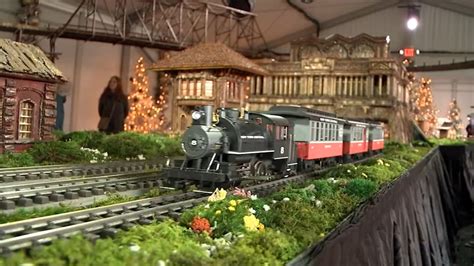 New York Botanical Garden train show returns for the holidays - ABC7 ...