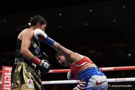 Photos: Marlen Esparza Edges Ibeth Zamora To Capture WBC Title - Boxing News