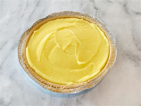 4-Ingredient Frozen Lemon Pie Recipe That's Sweet & Tart