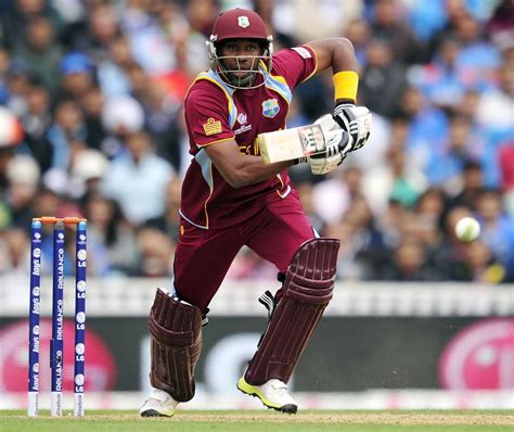 Dwayne Bravo punches one down the ground | ESPNcricinfo.com