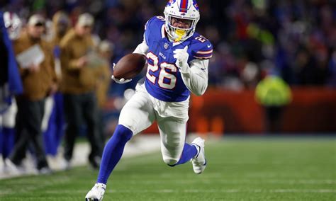 Buffalo Bills’ Ty Johnson scores vs. New York Jets, his former team