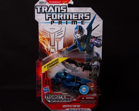 Sumalee Montano - Arcee_ Transformers Prime | Action figures, Transformers prime, Transformers