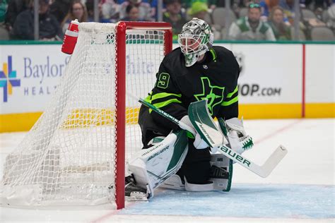 Stars goalie Jake Oettinger exits vs. Rangers with lower-body injury - The Athletic