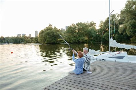 How to Rig a Lizard for Bass Fishing - Fanatics For Fishing