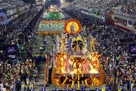 Fat Tuesday: Carnival Celebrations Culminate on Mardi Gras - NBC News