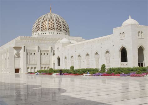 ©Sultanate of Oman http://www.omantourism.gov.om/ | Mosque, Grand ...