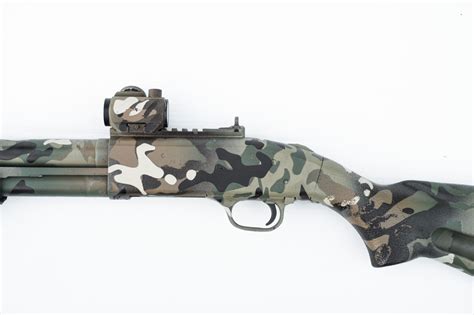 Mossberg 590A1 Blackwater with red dot in multicam.