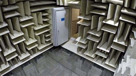 Inside the quietest room in the world where you can hear your heartbeat ...