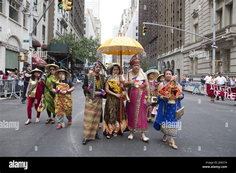 Philippine Independence Day Parade along Madison Avenue in New York ...