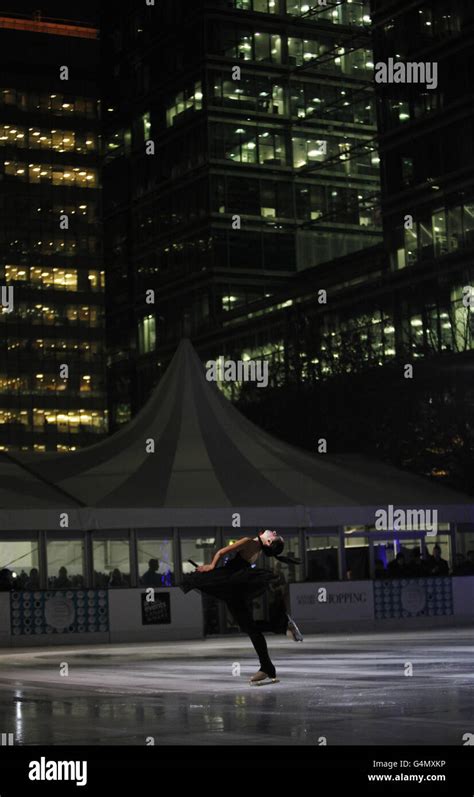 Canary Wharf Ice Rink Stock Photo - Alamy