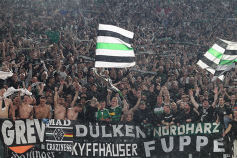 Gladbach Players Accept Pay Cuts To Help Pay Club Employees