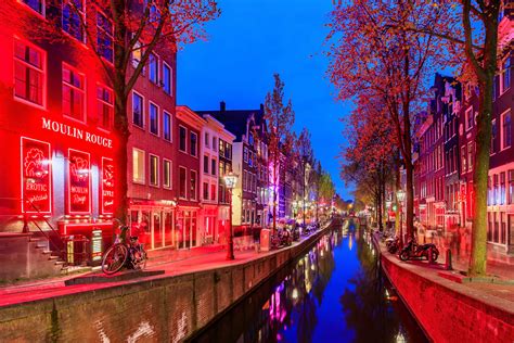 Red Light District "De Wallen" - Canals of Amsterdam