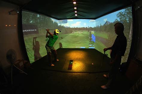 Simulator Brings 60 New Golf Courses to Boise