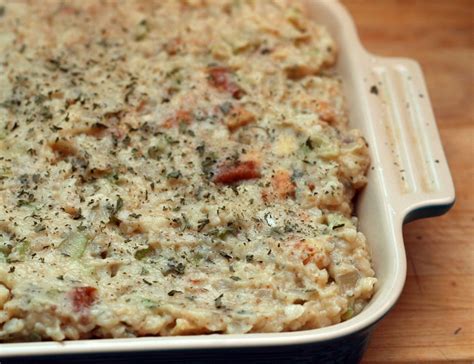 Amish Potato Filling. Mashed potatoes and stuffing together! You can ...