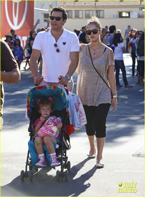 Jessica Alba: Family Fun at the Fair!: Photo 2586186 | Cash Warren ...