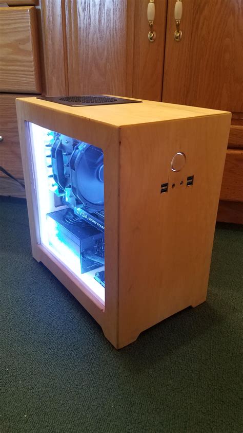 I built a PC case out of wood : buildapc