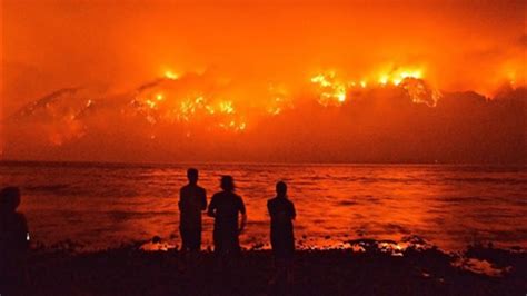 Heartbreak in Oregon: Wildfire scars beloved Columbia Gorge, threatens ...