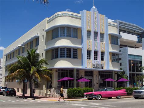 Find 100 Years of History in Miami’s Art Deco District