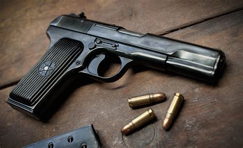 1953 Tokarev TT-33 | Some still life shots of my 1953 Romani… | Flickr