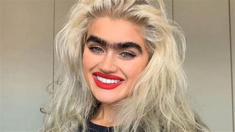 Model with prominent eyebrows aims to change beauty standards by refusing to conform | Fox News