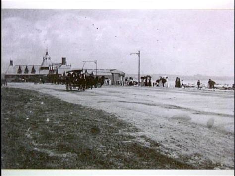 Easton's Beach / First Beach - Newport, Rhode Island