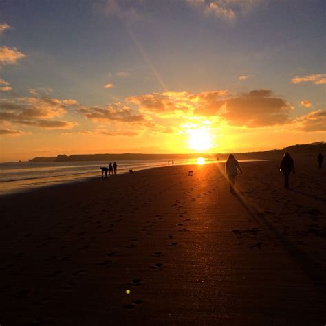 Sunset at South Beach, Tenby, Pembrokeshire | Sunset, Pembrokeshire ...