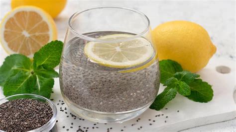 4 Reasons Why You Should Have Chia Seeds With Lemon Water | OnlyMyHealth