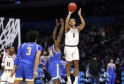 Jalen Suggs' OT buzzer-beater sends Gonzaga into national title game