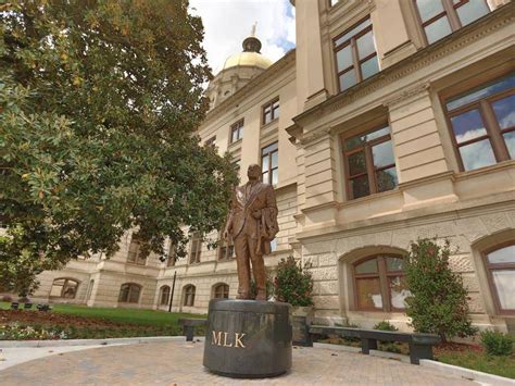 Martin Luther King, Jr. Statue at the Georgia State Capitol | Official ...