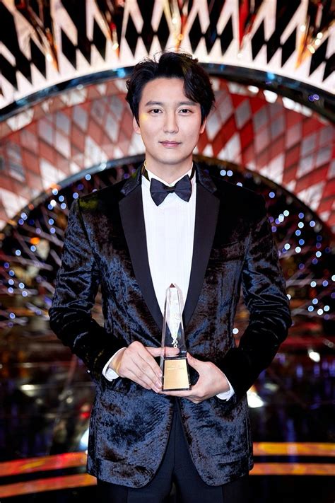 Kim Nam Gil On Winning Daesang For “The Fiery Priest” + Gives ...