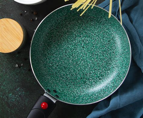 Best Ceramic Frying Pan: Non-Stick and Higher Heat - ManyEats