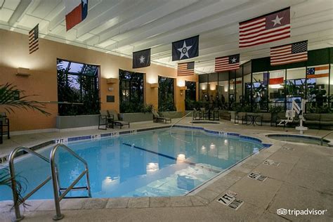 Houston Marriott Westchase Pool: Pictures & Reviews - Tripadvisor