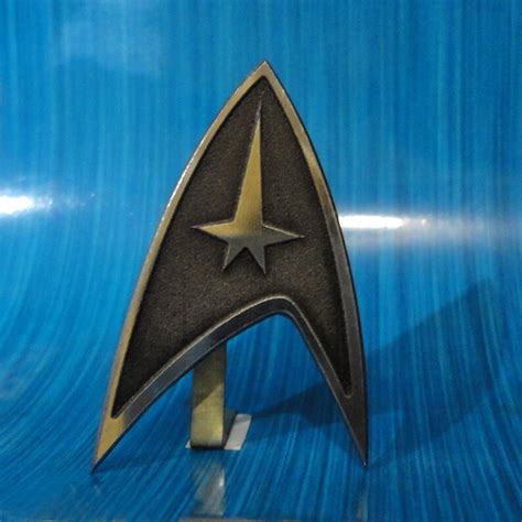 Star trek pin badge | Etsy