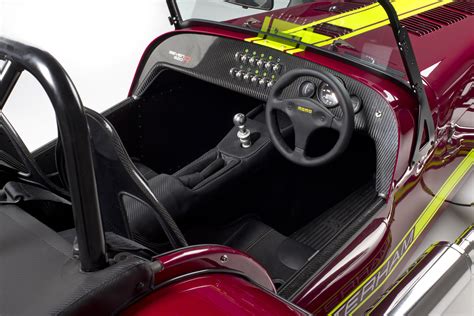 Caterham Seven 620R (2013) - picture 5 of 6